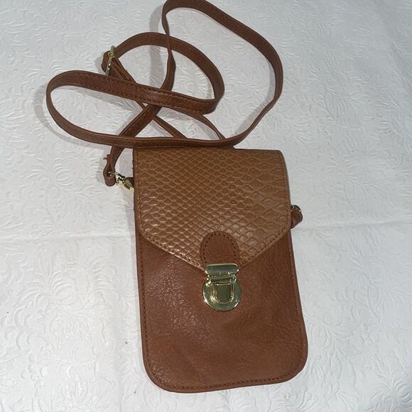 Window Crossbody Bags - Picture 5 of 9